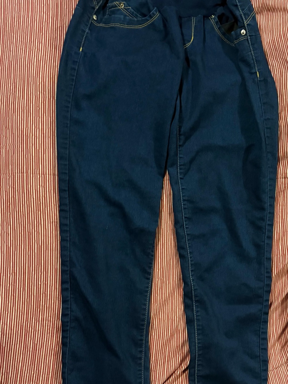 Dark blue maternity jeggings size small by YMI WannaBetttaButt